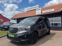 Grau Gebraucht 2021 Opel Combo Edition Van / Kleinbus | 21.990 € (Fairer Preis)