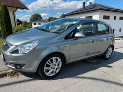 Grau Gebraucht 2010 Opel Corsa Innovation Kleinwagen | 2.200 € (Guter Preis)