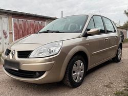 Braun Gebraucht 2007 Renault Scénic II Van / Kleinbus | 2.300 € (Fairer Preis)