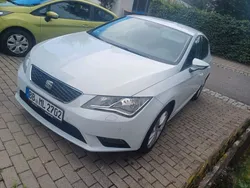 Weiß Gebraucht 2013 Seat Leon Limousine | 6.820 € (Guter Preis)