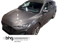 Grau Gebraucht 2024 Ford Focus ST-Line Kombi | 23.630 € (Guter Preis)