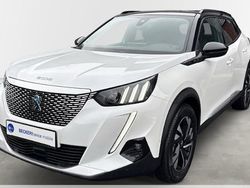 Lack weiss perlglänzend/typ au Gebraucht 2021 Peugeot e-2008 GT SUV | 17.590 € (Fairer Preis)