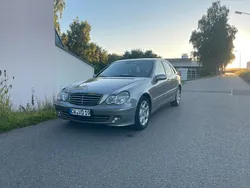 Grau Gebraucht 2005 Mercedes C220 Limousine | 4.200 € (Teuer)