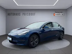 Deep blue metallic Gebraucht 2019 Tesla Model 3 Long Range Limousine | 22.450 € (Etwas zu teuer)