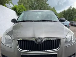 Gelb Gebraucht 2008 Skoda Fabia Elegance Limousine | 2.450 € (Fairer Preis)