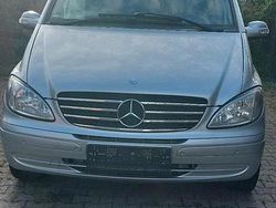 Grau Gebraucht 2021 Mercedes Viano Van / Kleinbus | 5.750 €