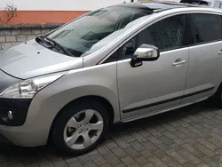 Grau Gebraucht 2011 Peugeot 3008 Platinum Limousine | 4.300 € (Guter Preis)
