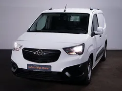 Weiß Gebraucht 2020 Opel Combo Edition Van / Kleinbus | 7.999 € (Superpreis)