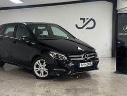 Schwarz Gebraucht 2016 Mercedes 180 Limousine | 14.950 € (Superpreis)