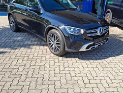 Schwarz Gebraucht 2022 Mercedes GLC300 SUV | 37.990 € (Fairer Preis)
