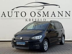 Schwarz Gebraucht 2023 VW Touran Comfortline Van / Kleinbus | 20.750 € (Guter Preis)