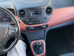 Braun Gebraucht 2014 Hyundai i10 Edition Kleinwagen | 5.500 € (Guter Preis)