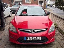 Rot Gebraucht 2010 Hyundai i30 Classic Limousine | 3.600 € (Teuer)