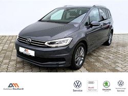 Grau Gebraucht 2024 VW Touran Comfortline Van / Kleinbus | 37.490 € (Teuer)