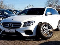 Weiß Gebraucht 2017 Mercedes E220 AMG line Limousine | 23.950 € (Guter Preis)