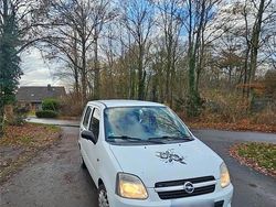Weiß Gebraucht 2005 Opel Agila Kleinwagen | 700 € (Fairer Preis)