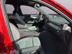 Rot Gebraucht 2024 Volvo XC40 Core SUV | 30.788 € (Superpreis)