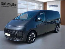 Grau Gebraucht 2021 Hyundai Staria Signature Van | 39.770 € (Fairer Preis)