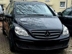 Schwarz Gebraucht 2005 Mercedes B200 Van / Kleinbus | 1.199 €