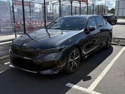 Grau Gebraucht 2024 BMW 520 Sport Line Limousine | 54.000 € (Fairer Preis)