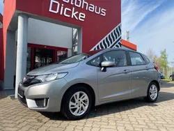 Silber Gebraucht 2016 Honda Jazz Trend Kleinwagen | 10.890 € (Fairer Preis)