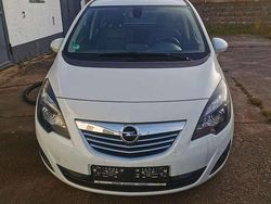 Casabl/arctic/eisweiss/kaolin Gebraucht 2012 Opel Meriva Innovation Van / Kleinbus | 4.650 € (Guter Preis)