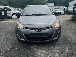 Grau Gebraucht 2013 Hyundai i20 Classic | 2.200 € (Superpreis)