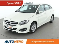 Weiß Gebraucht 2015 Mercedes B180 Style Van / Kleinbus | 13.360 € (Fairer Preis)
