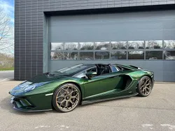Grün Gebraucht 2022 Lamborghini Aventador Cabrio | 699.980 €