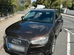 Braun Gebraucht 2011 Audi A1 Kleinwagen | 9.000 € (Teuer)