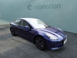 Blau Gebraucht 2021 Tesla Model 3 Limousine | 29.300 € (Etwas zu teuer)
