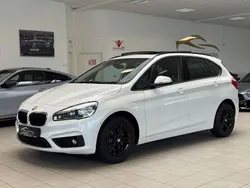 Weiß Gebraucht 2017 BMW 220 Active Tourer Advantage Van / Kleinbus | 17.690 € (Etwas zu teuer)