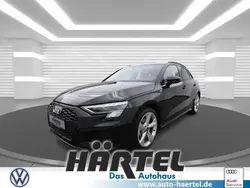 Mythosschwarz (schwarz) Gebraucht 2024 Audi A3 S-Line Limousine | 30.800 € (Fairer Preis)