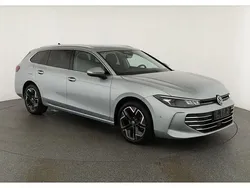 Oyster silver metallic Gebraucht 2024 VW Passat Business Kombi | 31.995 € (Guter Preis)