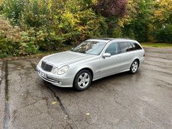Silber Gebraucht 2005 Mercedes E350 Avantgarde Kombi | 8.900 € (Etwas zu teuer)