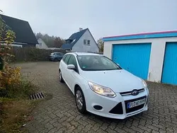 Weiß Gebraucht 2014 Ford Focus Kombi | 4.850 € (Teuer)