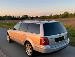 Silber Gebraucht 2002 VW Passat Highline Kombi | 1.749 € (Fairer Preis)