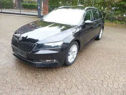 Schwarz Gebraucht 2018 Skoda Superb Style Kombi | 18.390 € (Fairer Preis)