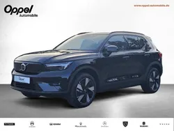 Onyx black / metallic Gebraucht 2024 Volvo EX40 Plus SUV | 46.990 € (Superpreis)
