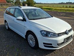 Weiß Gebraucht 2014 VW Golf VII Trendline Kombi | 9.350 € (Teuer)