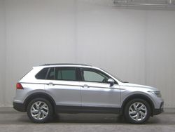 Silber Gebraucht 2021 VW Tiguan Life SUV | 20.480 € (Guter Preis)