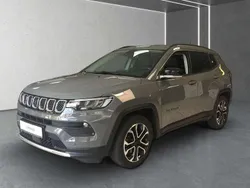 Grau Gebraucht 2022 Jeep Compass Limited SUV | 23.590 € (Fairer Preis)