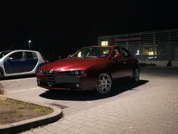 Rot Gebraucht 2006 Alfa Romeo 159 Limousine | 2.400 €