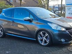 Grau Gebraucht 2015 Peugeot 208 GTi Kleinwagen | 7.800 € (Fairer Preis)