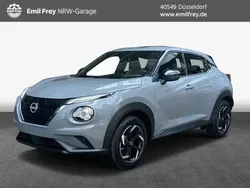 Grau Gebraucht 2024 Nissan Juke N-Connecta SUV | 25.450 € (Fairer Preis)