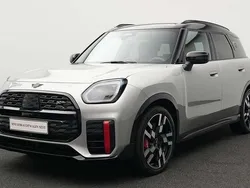 Grau Gebraucht 2024 Mini John Cooper Works Countryman SUV | 43.084 € (Superpreis)