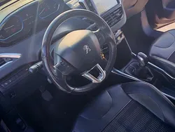Braun Gebraucht 2013 Peugeot 2008 SUV | 5.700 €