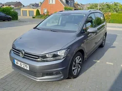 Grau Gebraucht 2017 VW Touran Sound Van / Kleinbus | 17.950 € (Fairer Preis)