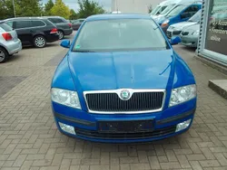 Blau Gebraucht 2005 Skoda Octavia Ambiente Limousine | 1.800 € (Guter Preis)