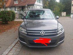 Grau Gebraucht 2014 VW Tiguan Trendline SUV | 10.750 € (Fairer Preis)